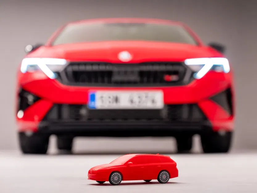 Mô hình ô tô Škoda Octavia Combi huyền thoại - Image 2