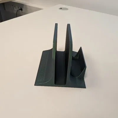 Giá đỡ đứng cho laptop Lenovo P16s và dock Thunderbolt 4