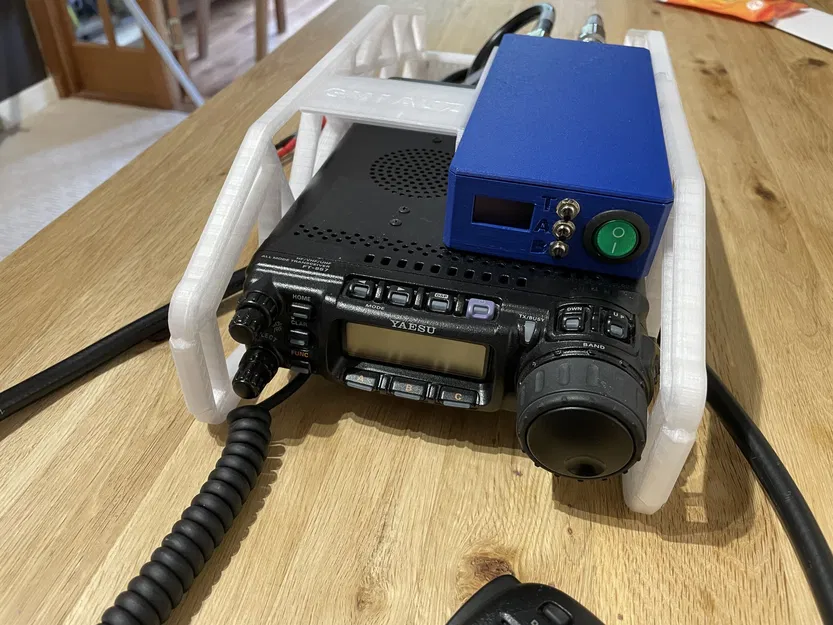 Khung di động cho máy phát Yaesu FT-857D - Image 1