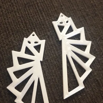 Khuyên tai hình tam giác dễ in