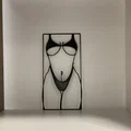 Người phụ nữ trong bộ đồ bơi trang trí tường - Thumbnail 2