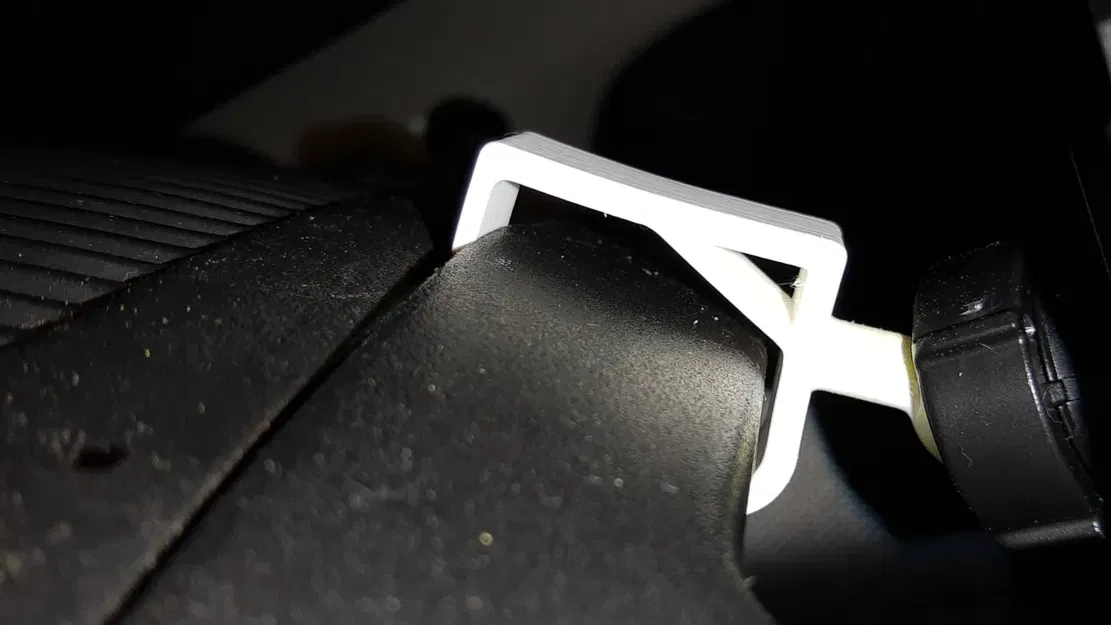 Giá đỡ điện thoại cho bảng điều khiển Toyota Aygo - Image 1