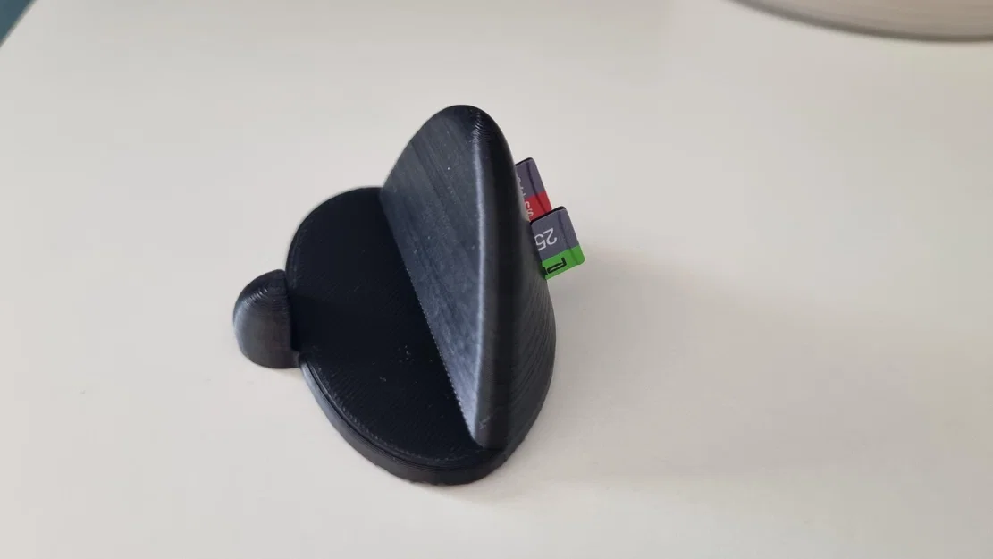 Giá đỡ Steamdeck với chỗ cho 2 thẻ micro SD - Image 2