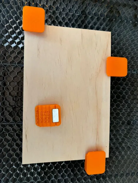 Chân đế nam châm tổ ong cho máy cắt laser - Image 1