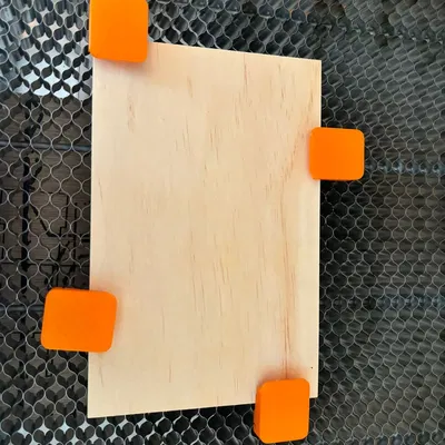 Chân đế nam châm tổ ong cho máy cắt laser