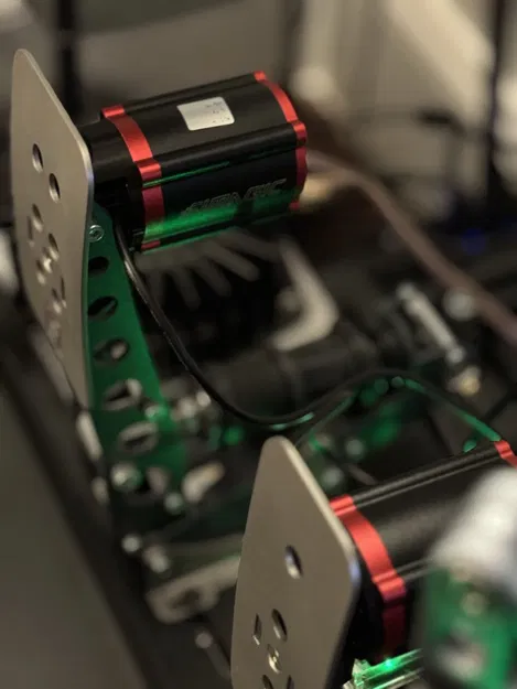 Bộ chuyển đổi Simagic P-HPR cho bàn đạp Heusinkveld Sprint - Image 1