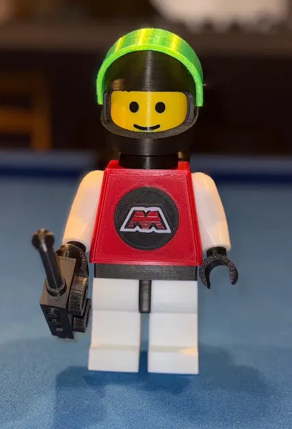 Mô hình M:Tron khổng lồ với bình khí và rô-bốt 3D - Image 3