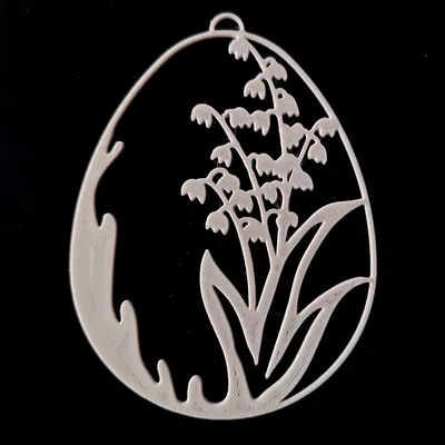 Trứng Phục Sinh với Hoa Chuông Nhạc