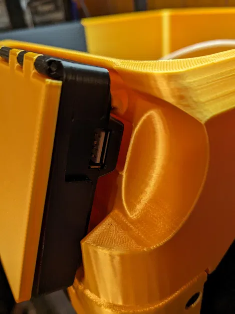 Nắp che màn hình nâng lên cho Flashforge Adventurer 5M - Image 1