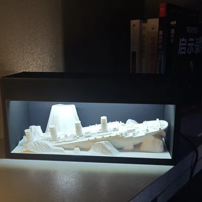 Đèn bàn và đèn ngủ chủ đề Titanic