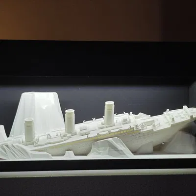 Đèn bàn và đèn ngủ chủ đề Titanic