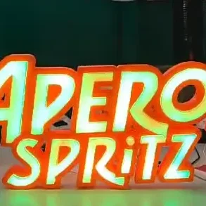 Biển hiệu LED Aperol Spritz phát sáng