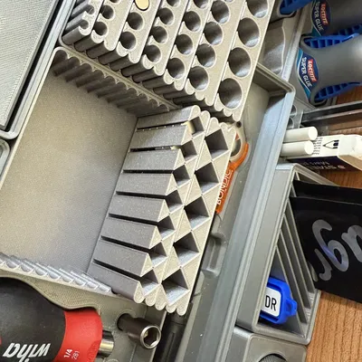 Hệ thống lưu trữ nam châm mô-đun Gridfinity