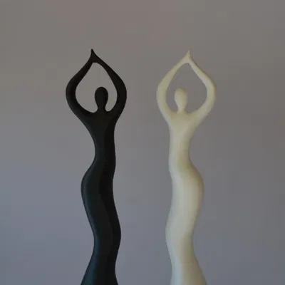 Tượng phụ nữ đang múa phong cách hiện đại tối giản