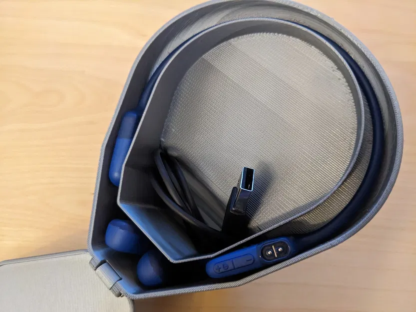 Hộp đựng tai nghe Shokz OpenRun Mini có nắp - Image 2