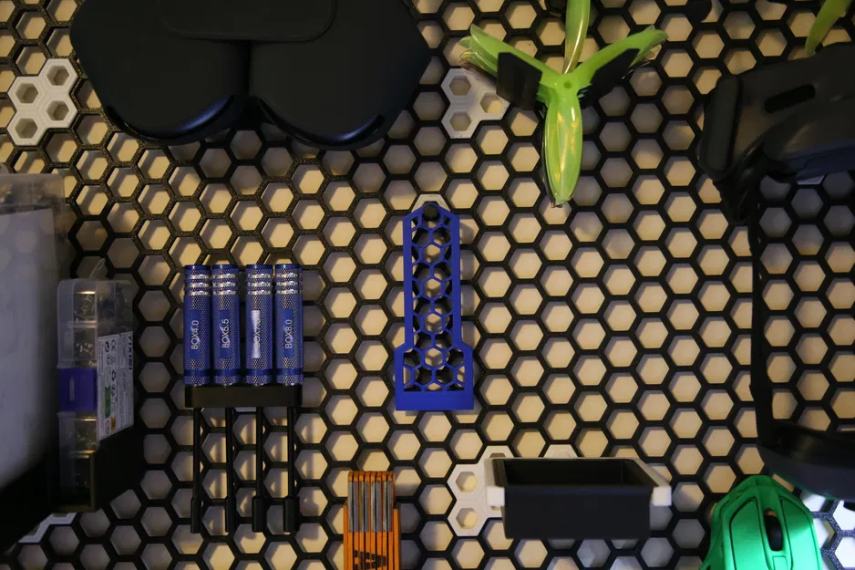 Giá đỡ HexScraper cho tường lưu trữ tổ ong - Image 3