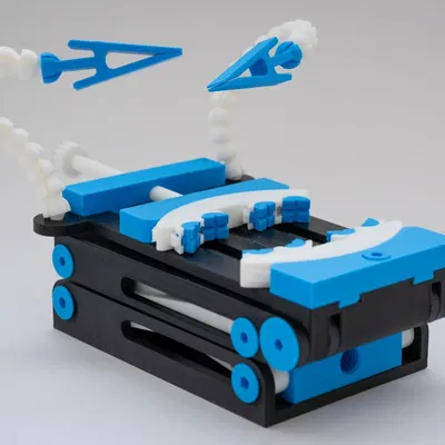 Bàn nâng điều chỉnh chiều cao với kẹp fractal 3D in hoàn toàn