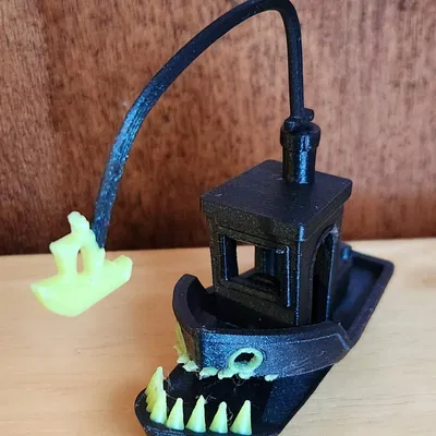Đèn bàn Benchy hình cá angler độc đáo