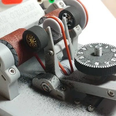 Máy mài lốp xe G&S Tire Grinder cho mô hình xe slot 1/32 và 1/24