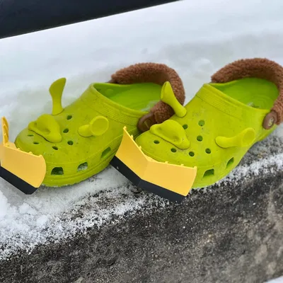 Cái cào tuyết hình chữ V cho giày Crocs