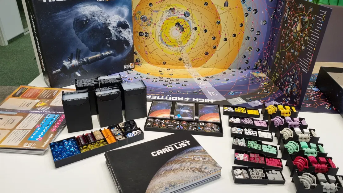 Giá đỡ tất cả trong một cho trò chơi High Frontier 4All - Image 1