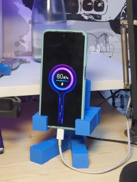 Giá đỡ điện thoại Steve trong thế giới Minecraft - Image 2