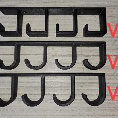 Giá đỡ cần câu treo trên trần gara