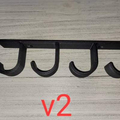 Giá đỡ cần câu treo trên trần gara