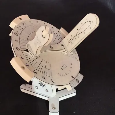 Đồng hồ mặt trời Heliochronometer chính xác nhất thế giới