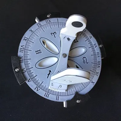 Đồng hồ mặt trời Heliochronometer chính xác nhất thế giới