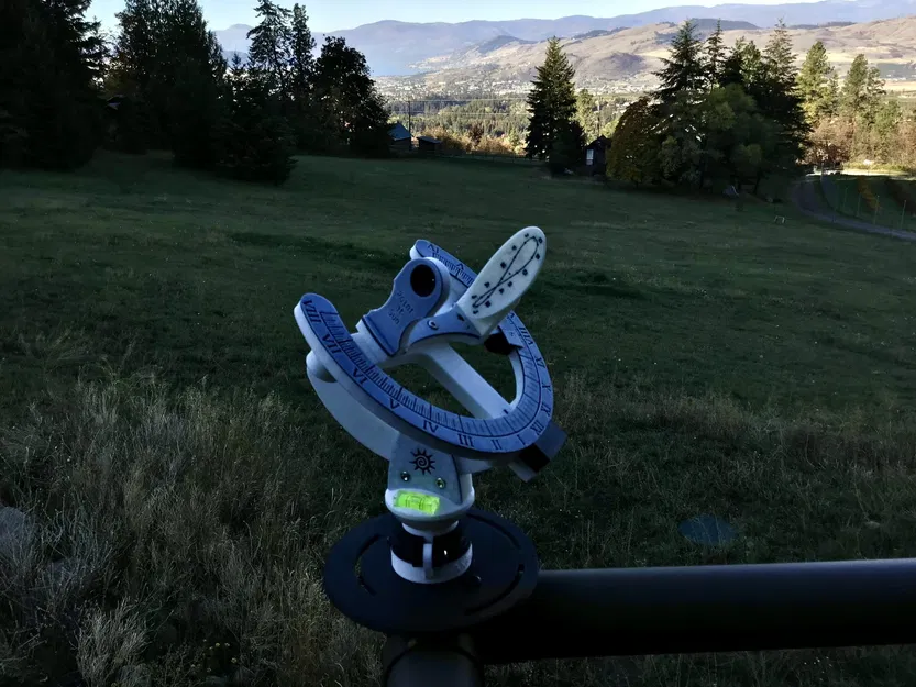 Bảng analemma cong cho đồng hồ nắng heliochronometer - Image 2