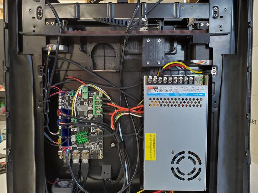 Nắp che cổng xả cho Qidi Q1 Pro - Image 2