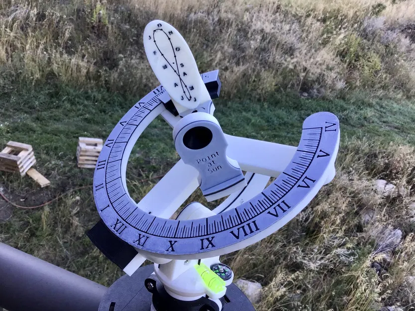 Bảng analemma cong cho đồng hồ nắng heliochronometer - Image 7