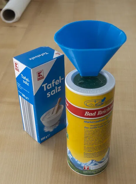 Bình rắc muối với thiết kế phễu cho nắp và hộp hình tam giác - Image 1