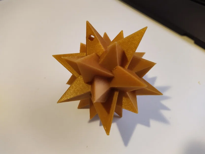 Ngôi sao trang trí Giáng Sinh treo trên cây thông - Image 2