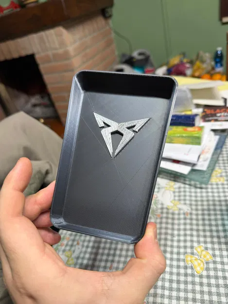 Hộp Cupra Formentor với thiết kế hiện đại - Image 1