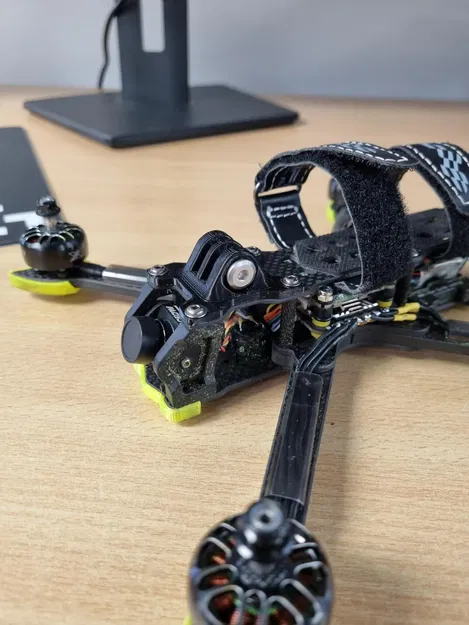 Đế gắn Go Pro cho khung NAZGUL XL5 ECO mới - Image 1