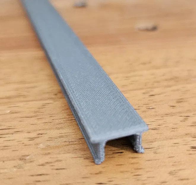 Nắp khe cho profile nhôm 4040 - Image 1