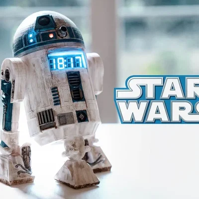 Đồng hồ và âm thanh R2D2 từ Star Wars