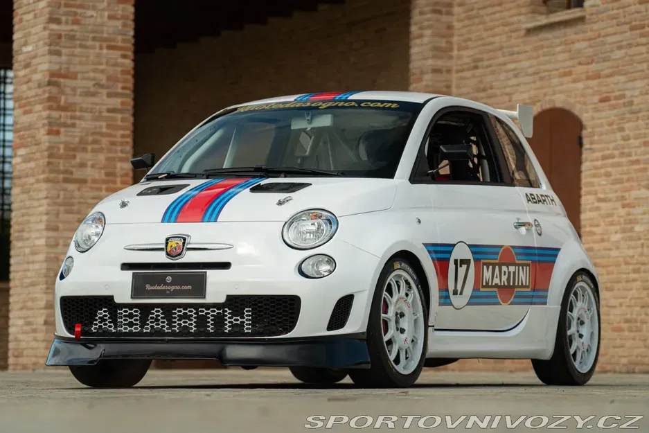 Mô hình xe Abarth 500 bằng LEGO chi tiết và sinh động - Image 4