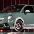 Mô hình xe Abarth 500 bằng LEGO chi tiết và sinh động - Thumbnail 8