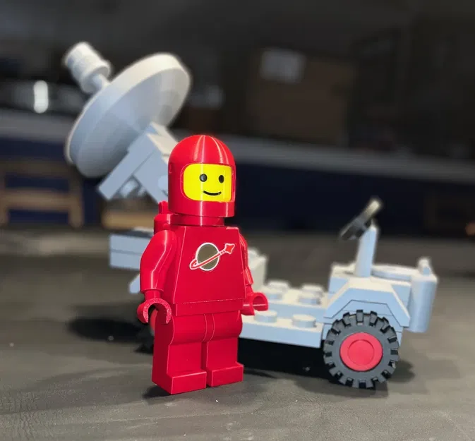 Xe tải radar không gian cổ điển kích thước khổng lồ - Image 1