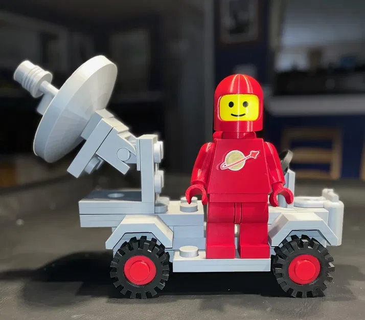 Xe tải radar không gian cổ điển kích thước khổng lồ - Image 3