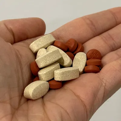 Hộp đựng thuốc tuần Jumbo với thiết kế cá nhân hóa