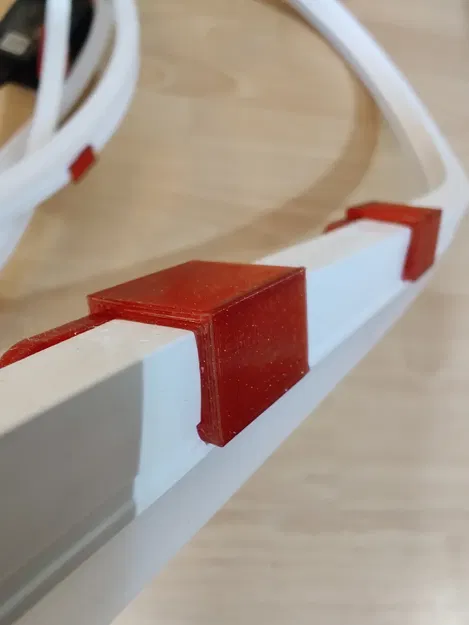 Kẹp thay thế cho dải đèn LED ngoài trời Philips Hue - Image 1