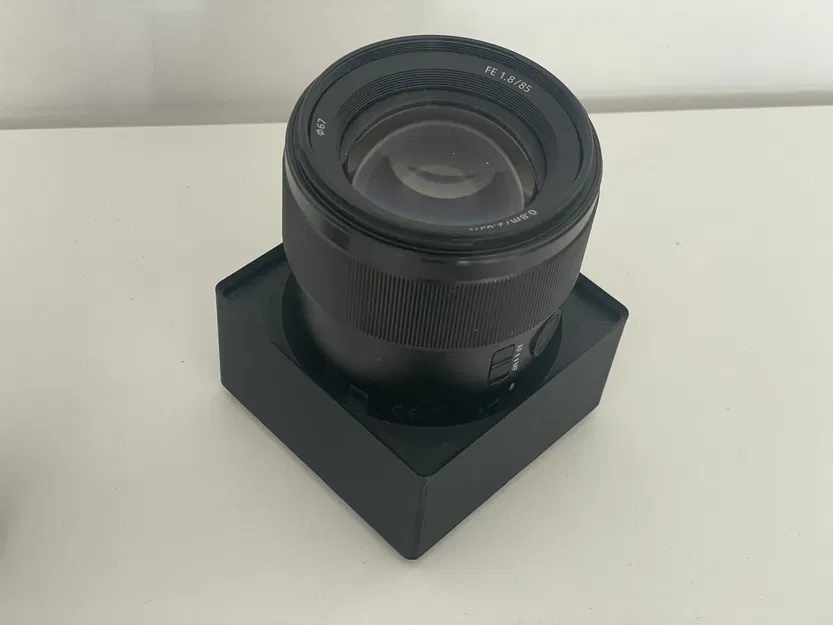Hộp chứa ống kính Sony e-Mount với nắp ống kính tháo rời - Image 1