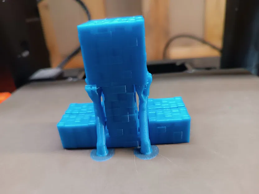 Creeper linh hoạt trong Minecraft với chân khớp nối - Image 2