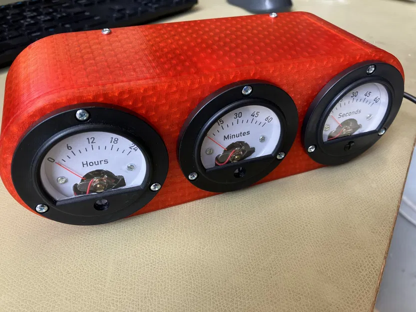 Đồng hồ analog kiểu retro với 3 đồng hồ voltmeter - Image 2