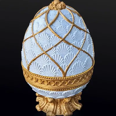 Bình trứng Faberge trang trí không có câu đố