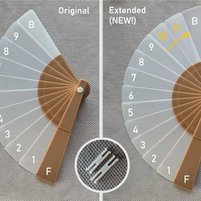 Quạt cầm tay cổ điển với nhiều họa tiết và màu sắc